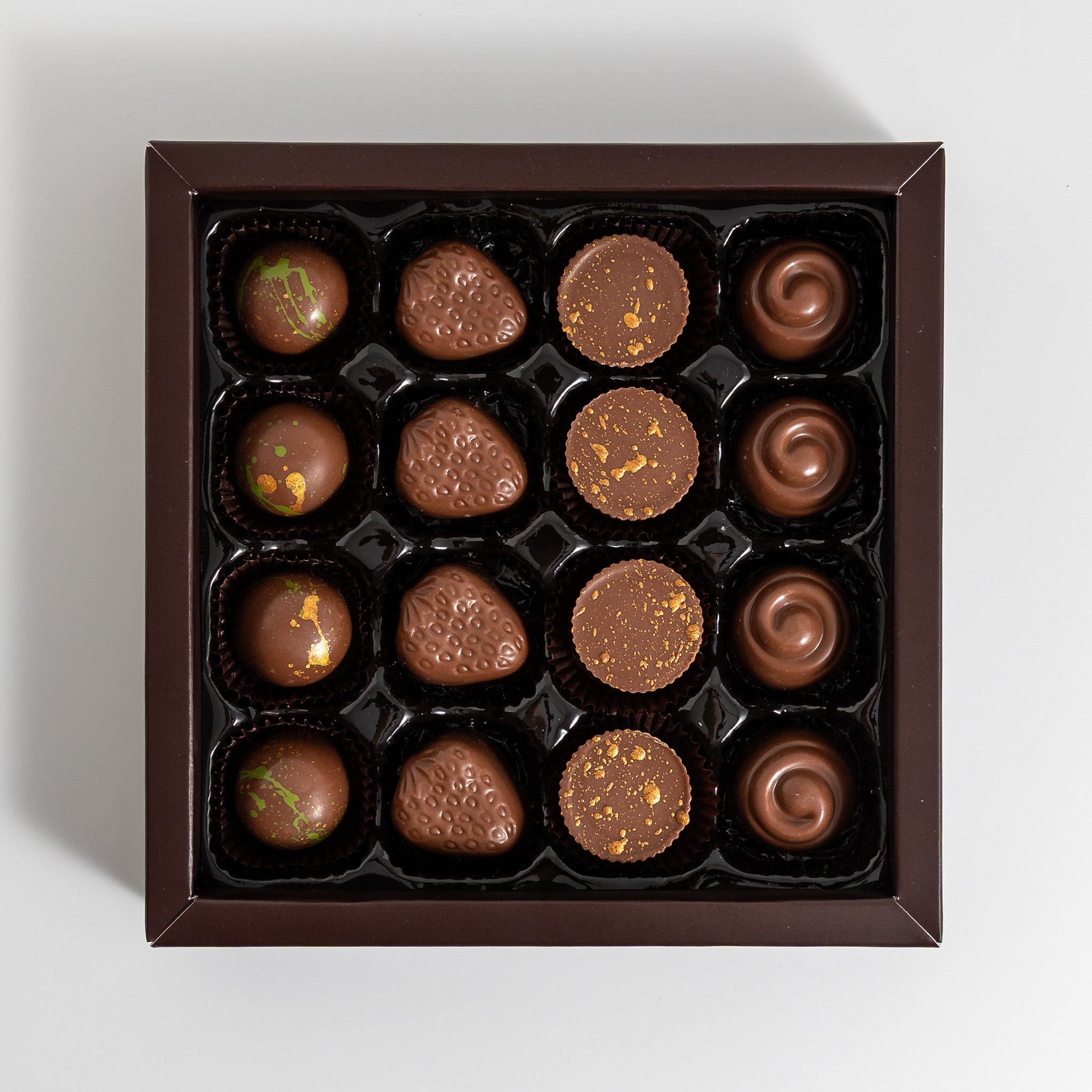 Assortment, Milk Chocolate Selection, 16 Pieces